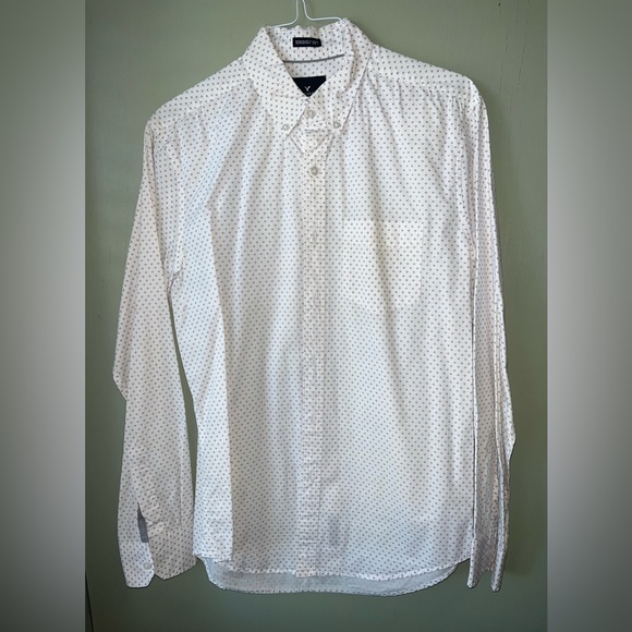 American Eagle Men’s Seriously Soft White Button Down - Picture 2 of 2